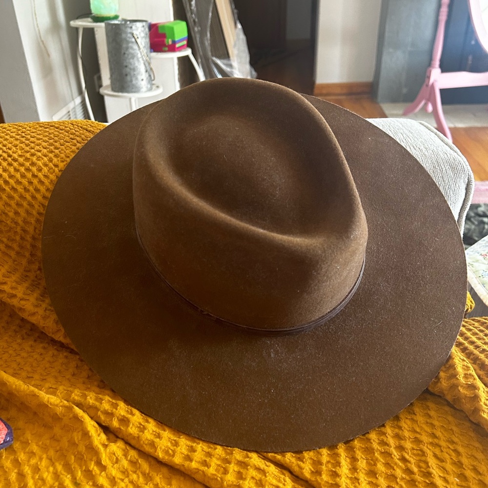 NWT Goorin Bros Brown Flat Brimmed Hat